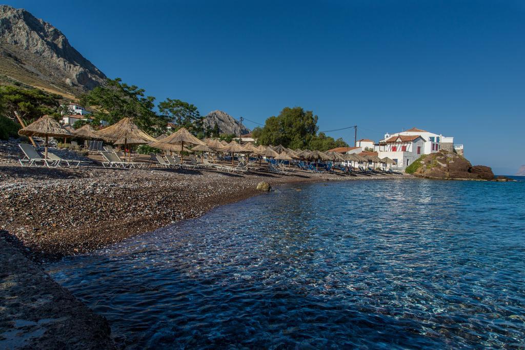 Kiki'S Houses Vlichos 伊兹拉 外观 照片